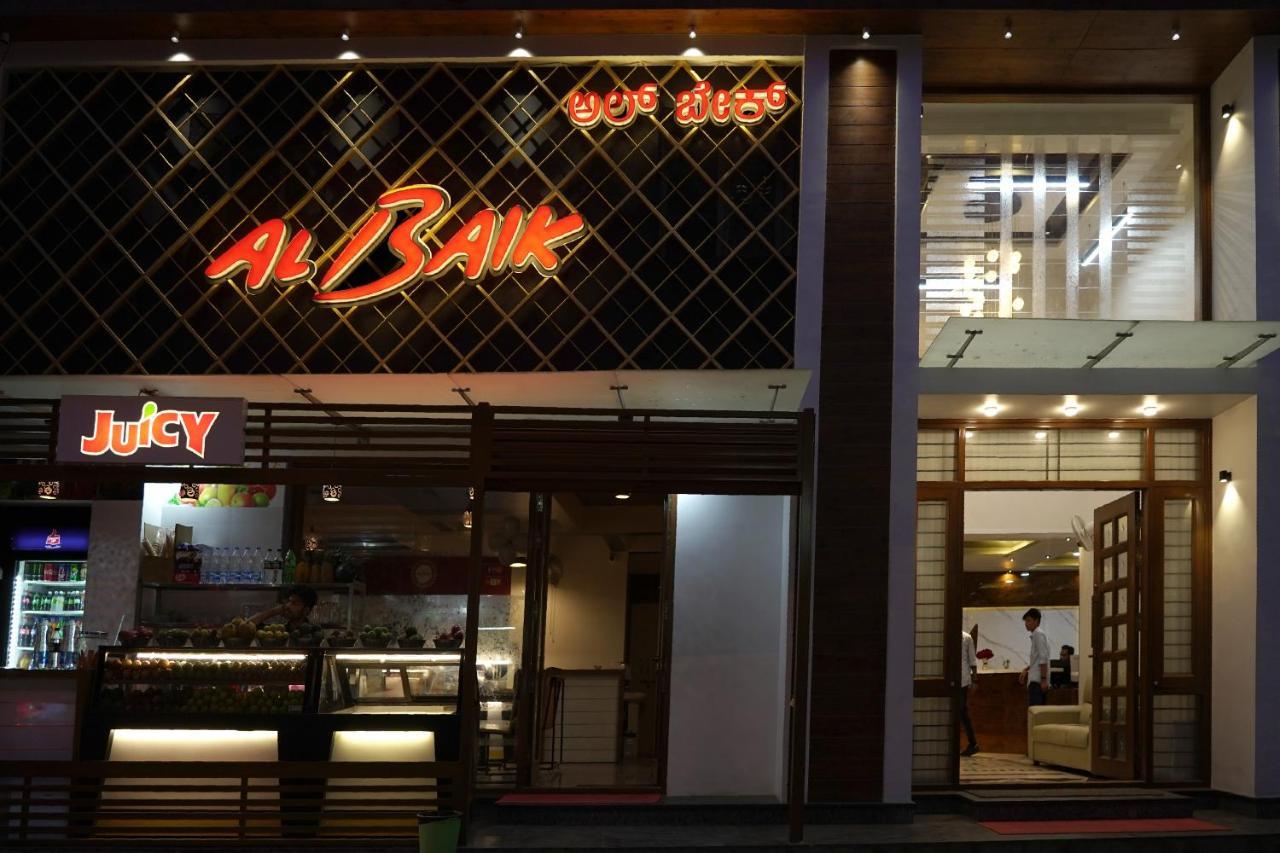 SS CROWN inn Bangalore Exterior foto
